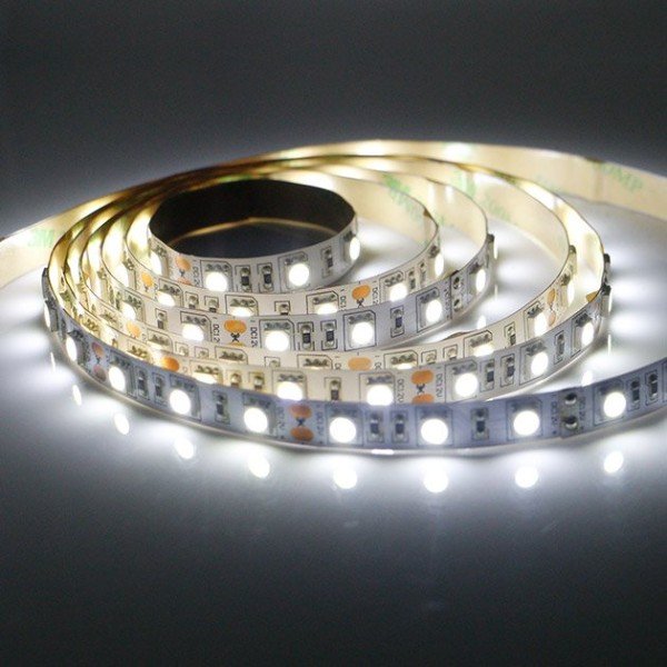 DC12V LED STRIP LIGHT IP33-WHITE